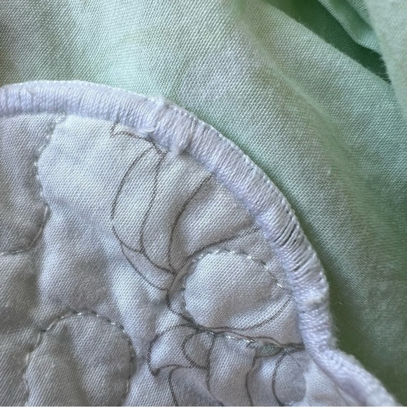 Yves Delorme French Floral Quilted Euro Sham White Mint Green Scallop Edge GUC - Picture 11 of 11
